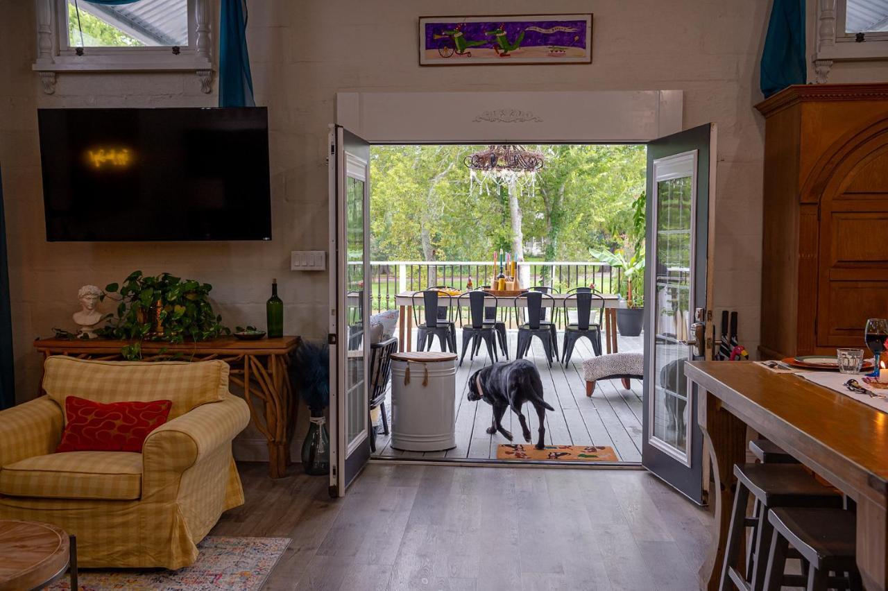 Chateau Royale, Pet Friendly, On Bayou, Downtown! نيو أيبيريا المظهر الخارجي الصورة