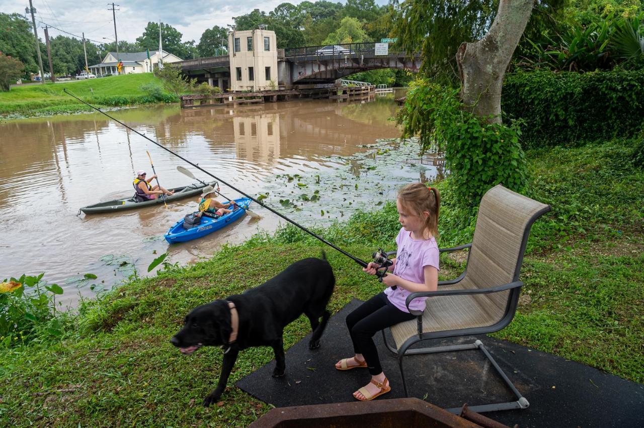 Chateau Royale, Pet Friendly, On Bayou, Downtown! نيو أيبيريا المظهر الخارجي الصورة