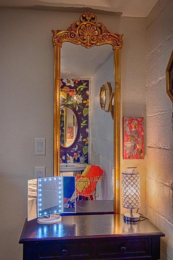 Chateau Royale, Pet Friendly, On Bayou, Downtown! نيو أيبيريا المظهر الخارجي الصورة