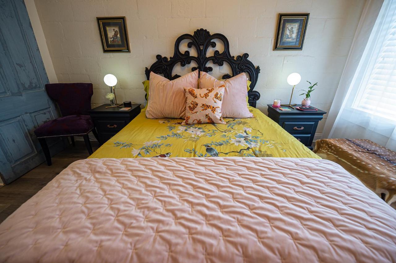 Chateau Royale, Pet Friendly, On Bayou, Downtown! نيو أيبيريا المظهر الخارجي الصورة
